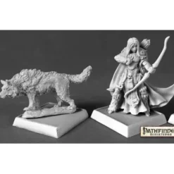 Miniature<Adowyn & Leryn (Iconic Hunter & Wolf): Pathfinder RPR 60181 - Miniature Marvels: Airplane Models & Painted Dice