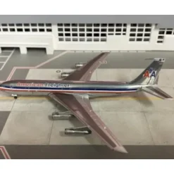 Airplane Model*Aero Classics 1:400 American Airlines Boeing 720 N7547A - Miniature Marvels: Airplane Models & Painted Dice