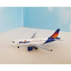 Airplane Model*Aero Classics AC411018 1:400 Allegiant Airbus A319 - Miniature Marvels: Airplane Models & Painted Dice
