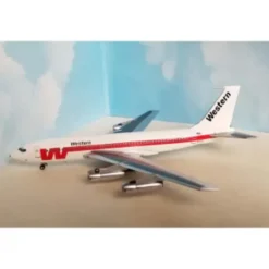 Airplane Model*Aero Classics AC211331 1:200 Western Airlines Boeing 720B N93153 - Miniature Marvels: Airplane Models & Painted Dice