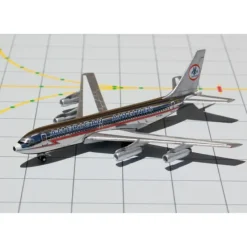 Airplane Model*AeroClassics 1:400 American Airlines B720 N7540A - Miniature Marvels: Airplane Models & Painted Dice