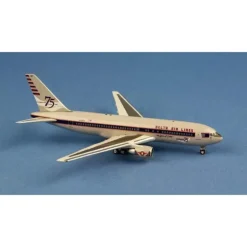 Airplane Model*AeroClassics AC419581 1:400 Delta Airlines Boeing 767-200 N102DA "75th" - Miniature Marvels: Airplane Models & Painted Dice