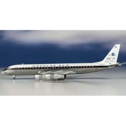 Airplane Model*AeroClassics Ac211164 1:200 Douglas House Colors Douglas DC-8-30 N9608Z - Miniature Marvels: Airplane Models & Painted Dice
