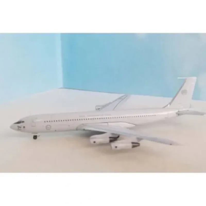 Airplane Model*Aeroclassics AC411308 1:400 RAAF Boeing 707 A20-261 - Miniature Marvels: Airplane Models & Painted Dice