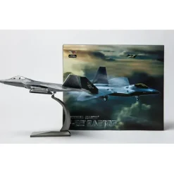Airplane Model*Air Force 1 AF1-0117B 1:72 F-22 Raptor Elmendorf AFB - Miniature Marvels: Airplane Models & Painted Dice