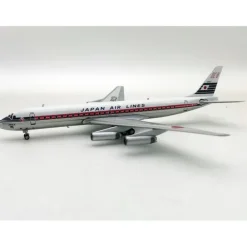 Airplane Model**B-Models B-862-JAL-31P 1:200 Japan Air Lines DC-8-62 - Miniature Marvels: Airplane Models & Painted Dice