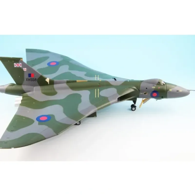 Airplane Model*Corgi AA27201 1:72 Avro Vulcan X558 Buntingthorpe Airfield, England, October 2007 - Miniature Marvels: Airplane Models & Painted Dice