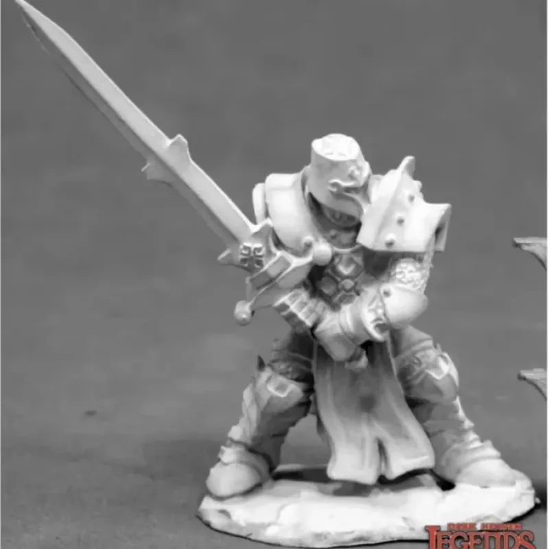 Miniature<Crusader Justifier (Two Handed Sword): Dark Heaven Legends RPR 03830 - Miniature Marvels: Airplane Models & Painted Dice