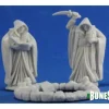 Miniature*Cultists And Circle (3): Bones RPR 77351 - Miniature Marvels: Airplane Models & Painted Dice