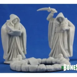 Miniature*Cultists And Circle (3): Bones RPR 77351 - Miniature Marvels: Airplane Models & Painted Dice