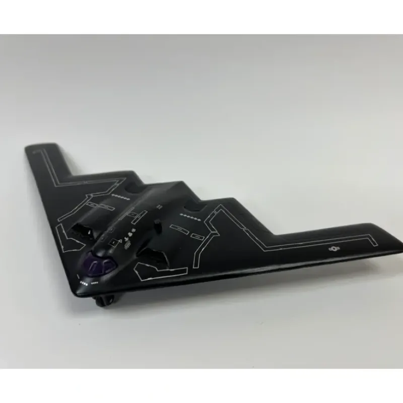 Airplane Model*Diecast Pull-Back Toy B-2 Stealth Bomber USAF Lights and Sounds - Miniature Marvels: Airplane Models & Painted Dice