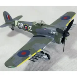 Airplane Model*Easy Models 36312 1:72 Hawker Typhoon Mk I RAF No.193 Sqn, Zipp x - Miniature Marvels: Airplane Models & Painted Dice