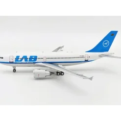 Airplane Model*El Aviador EAV2232 1:200 Lloyd Aereo Boliviano LAB Airbus A310-304 CP-2232 - Miniature Marvels: Airplane Models & Painted Dice