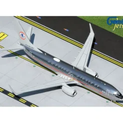 Airplane Model*Gemini Jets G2AAL990 1:200 American Airlines Boeing 737-800 Astrojet - Miniature Marvels: Airplane Models & Painted Dice