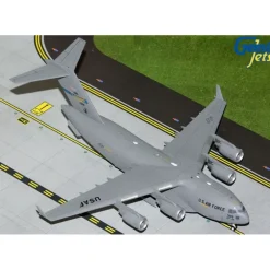 Airplane Model*Gemini Jets G2AFO1091 1:200 USAF Boeing C-17 Globemaster III - Miniature Marvels: Airplane Models & Painted Dice