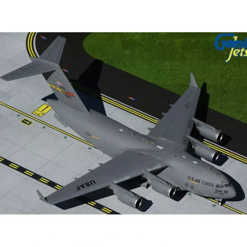 Airplane Model*Gemini Jets G2AFO1059 C-17 Globemaster III "March Air Force Base" #55140 - Miniature Marvels: Airplane Models & Painted Dice