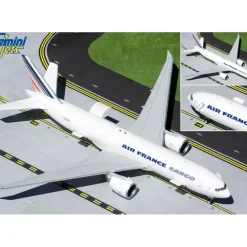 Airplane Model*Gemini Jets G2AFR956 1:200 Air France Cargo Boeing 777-200 (Interactive) - Miniature Marvels: Airplane Models & Painted Dice