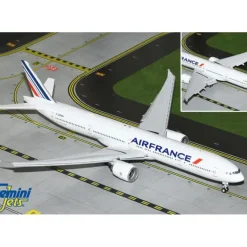 Airplane Model*Gemini Jets G2AFR1282F 1:200 Air France Boeing 777-300ER F-GZNH (Flaps Down) - Miniature Marvels: Airplane Models & Painted Dice