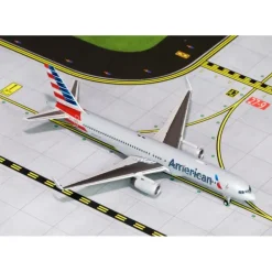 Airplane Model*Gemini Jets GJAAL1464 1:400 American Airlines Boeing 757-200 - Miniature Marvels: Airplane Models & Painted Dice