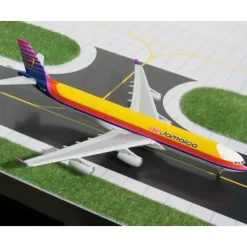 Airplane Model*Gemini Jets GJAJM366 1:400 Air Jamaica Airbus A340-300 6Y-JMM - Miniature Marvels: Airplane Models & Painted Dice