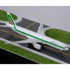 Airplane Model*Gemini Jets GJAZA351 1:400 Alitalia Boeing 777-200 I-DISA - Miniature Marvels: Airplane Models & Painted Dice
