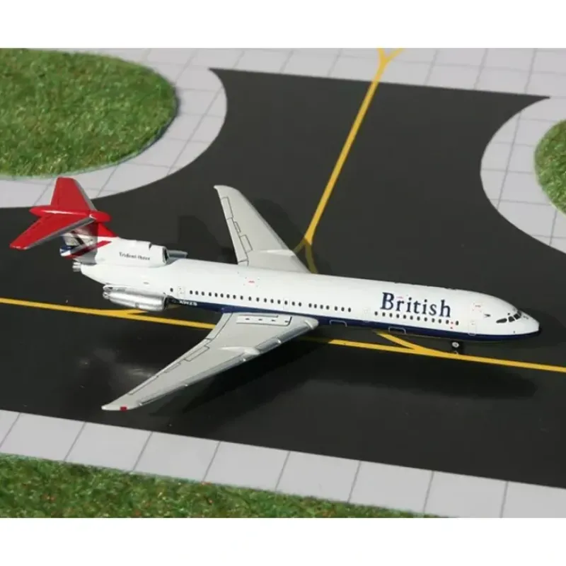 Airplane Model*Gemini Jets GJBAW711 1:400 British Airways Hawker Siddeley HS121 Trident 3B - Miniature Marvels: Airplane Models & Painted Dice