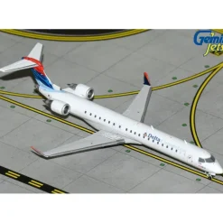Airplane Model*Gemini Jets GJDAL2253 1:400 Delta Connection / SkyWest Airlines CRJ900ER N806SK (Colors in Motion) - Miniature Marvels: Airplane Models & Painted Dice