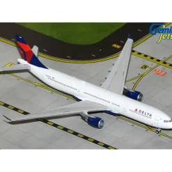 Airplane Model*Gemini Jets GJDAL2106 1:400 Delta Air Lines A330-300 N829NW - Miniature Marvels: Airplane Models & Painted Dice