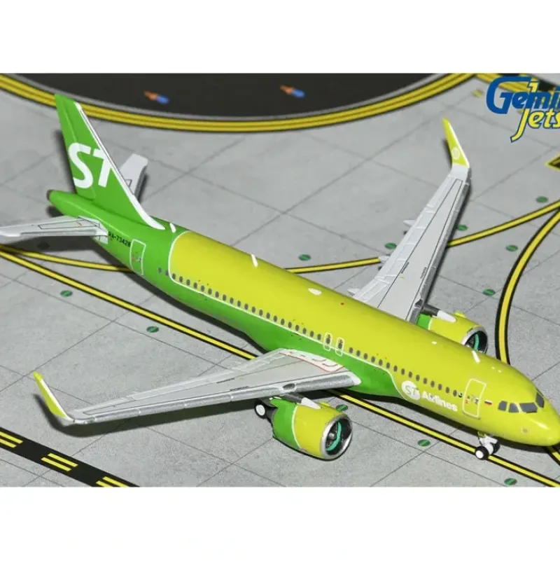 Airplane Model*Gemini Jets GJSBI2264 1:400 S7 Airlines Airbus A320neo RA-73428 - Miniature Marvels: Airplane Models & Painted Dice