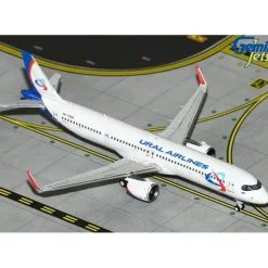 Airplane Model*Gemini Jets GJSVR2195 1:400 Ural Airlines A321neo RA-73800 - Miniature Marvels: Airplane Models & Painted Dice