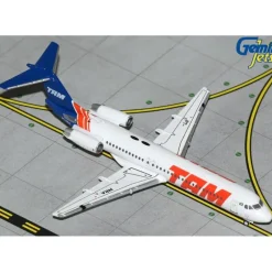 Airplane Model*Gemini Jets GJTAM2062 1:400 TAM Linhas Aereas Fokker 100 - Miniature Marvels: Airplane Models & Painted Dice