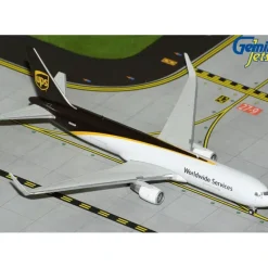 Airplane Model*Gemini Jets GJUPS2243 1:400 UPS Boeing 767-300ERF N323UP - Miniature Marvels: Airplane Models & Painted Dice