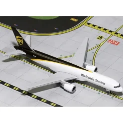 Airplane Model*Gemini Jets GJUPS1643 1:400 UPS Boeing 757-200F - Miniature Marvels: Airplane Models & Painted Dice