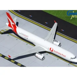 Airplane Model*Gemini Jets G2QFA940 1:200 Qantas Freight Airbus A321P2F - Miniature Marvels: Airplane Models & Painted Dice