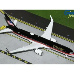 Airplane Model*Gemini Jets G2TRU1203 1:200 Trump Boeing 757-200 N757AF - Miniature Marvels: Airplane Models & Painted Dice