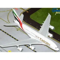 Airplane Model*Gemini Jets G2UAE1049 1:200 Emirates Airbus A380-800 - Miniature Marvels: Airplane Models & Painted Dice