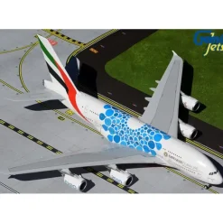 Airplane Model*Gemini Jets G2UAE1044 1:200 Emirates Airbus A380 - Miniature Marvels: Airplane Models & Painted Dice