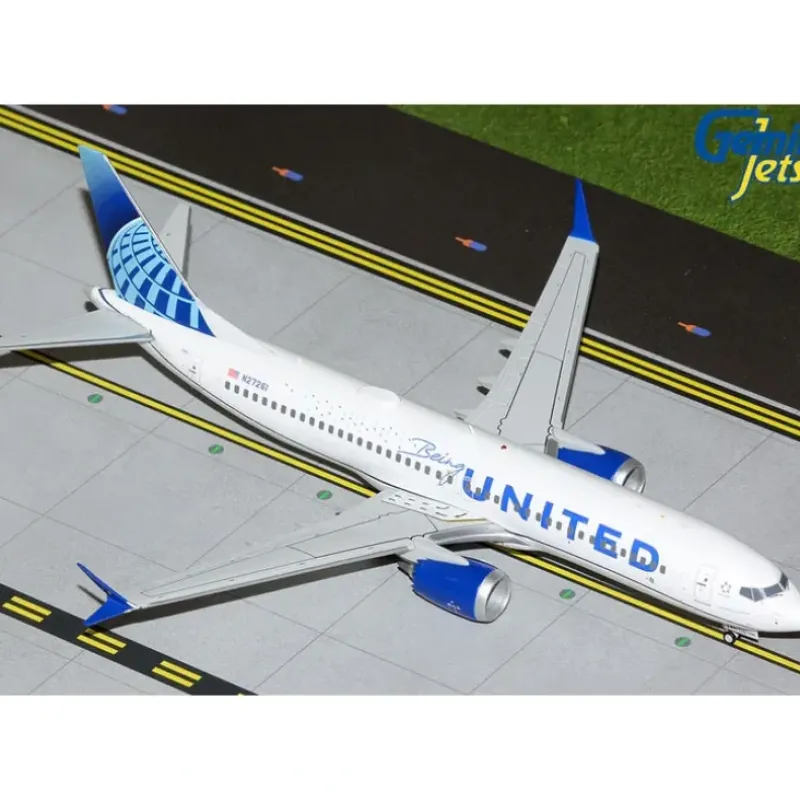 Airplane Model*Gemini Jets G2UAL1086 1:200 United Boeing 737 MAX 8 - Miniature Marvels: Airplane Models & Painted Dice