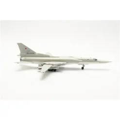 Airplane Model*Herpa 572156 1:200 Tu-22M3 Russian Air Force Backfire - Miniature Marvels: Airplane Models & Painted Dice
