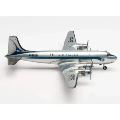 Airplane Model*Herpa HE571104 1:200 Air France Douglas DC-4 - Miniature Marvels: Airplane Models & Painted Dice