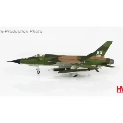 Airplane Model*Hobby Master HA2515 1:72 F-105D Thunderchief "Cherry Girl" 61-0069, Vietnam War, 1967 - Miniature Marvels: Airplane Models & Painted Dice