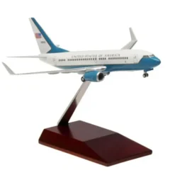 Airplane Model*Hogan 1:200 USAF Boeing C-40 10154 - Miniature Marvels: Airplane Models & Painted Dice
