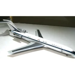 Airplane Model*Hogan Wings 8133 1:200 Air France Boeing 727-200 F-BOJA - Miniature Marvels: Airplane Models & Painted Dice