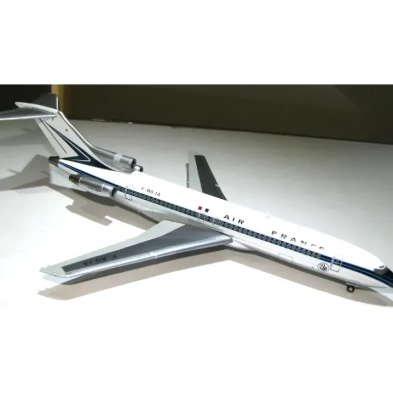 Airplane Model*Hogan Wings 8133 1:200 Air France Boeing 727-200 F-BOJA - Miniature Marvels: Airplane Models & Painted Dice