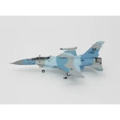 Airplane Model*Hogan Wings 6313 1:200 F-16D 18th AGRS Flanker Scheme - Miniature Marvels: Airplane Models & Painted Dice