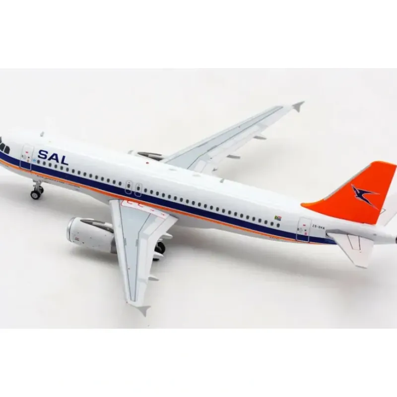 Airplane Model*InFlight 200 IF320SAL0818 1:200 A320-200 SAL (South African Airlines) ZS-SHA - Miniature Marvels: Airplane Models & Painted Dice