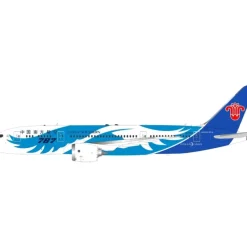 Airplane Model*InFlight IF7870416 1:200 China Southern Boeing 787-800 B-2788 - Miniature Marvels: Airplane Models & Painted Dice