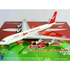Airplane Model*InFlight IF70051 1:200 Have a Qantastic Christmas Boeing 707-300 VH-EAB - Miniature Marvels: Airplane Models & Painted Dice