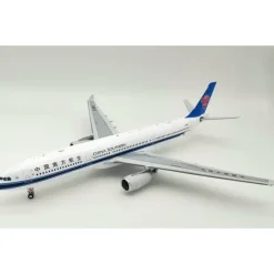 Airplane Model**InFlight200 IF333CZ0518 China Southern A330-300 B-8361 - Miniature Marvels: Airplane Models & Painted Dice