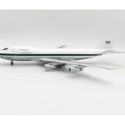 Airplane Model**Inflight IF741IIAF01P 1:200 Iran Air Force Boeing 747-100 - Miniature Marvels: Airplane Models & Painted Dice